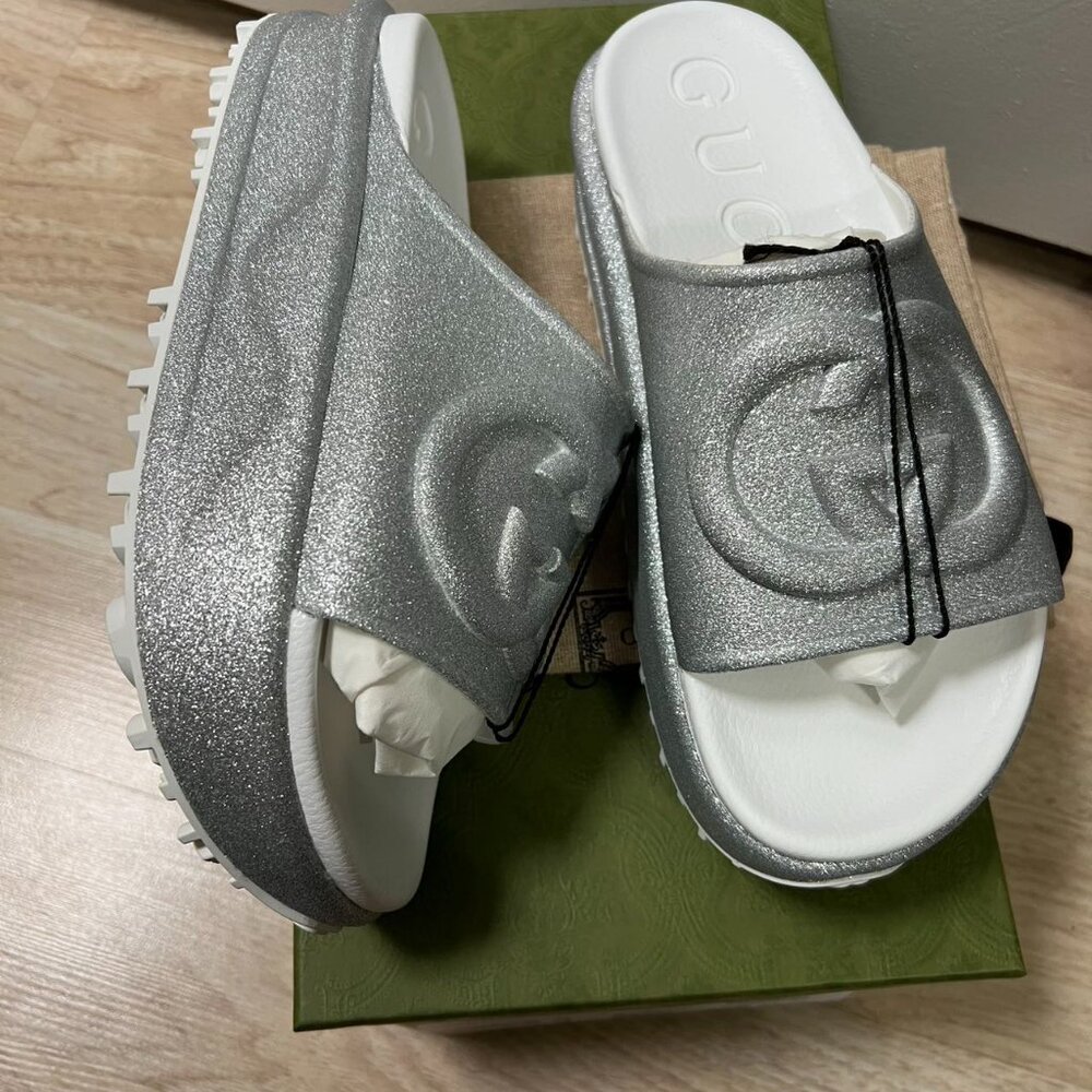 Gucci Interlocking G Slide Metalic Silver (Women's) - Picture 2 of 8